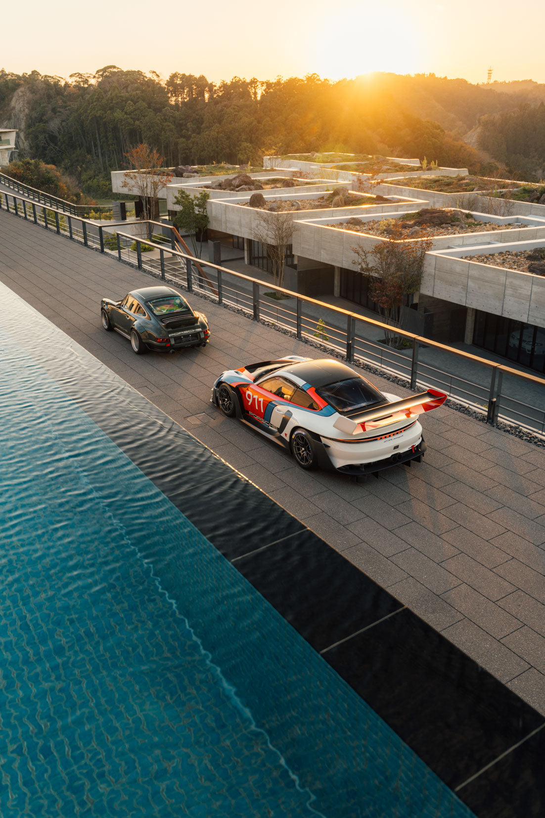 Rennsport and Singer Poolside