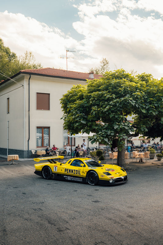 R390 Coffee Stop Portrait